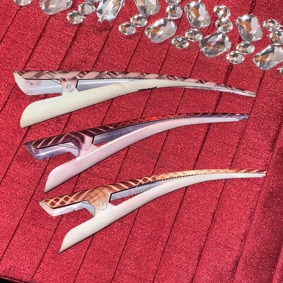 Hair Clips - Picture 3 of 4